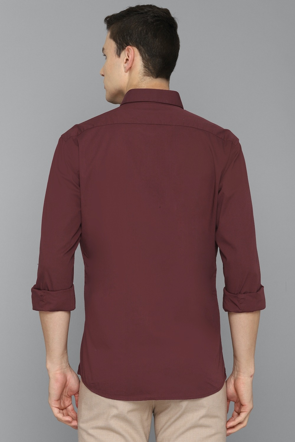 2839-men-maroon-slim-fit-solid-full-sleeves-casual-shirt-maroon-1.jpg