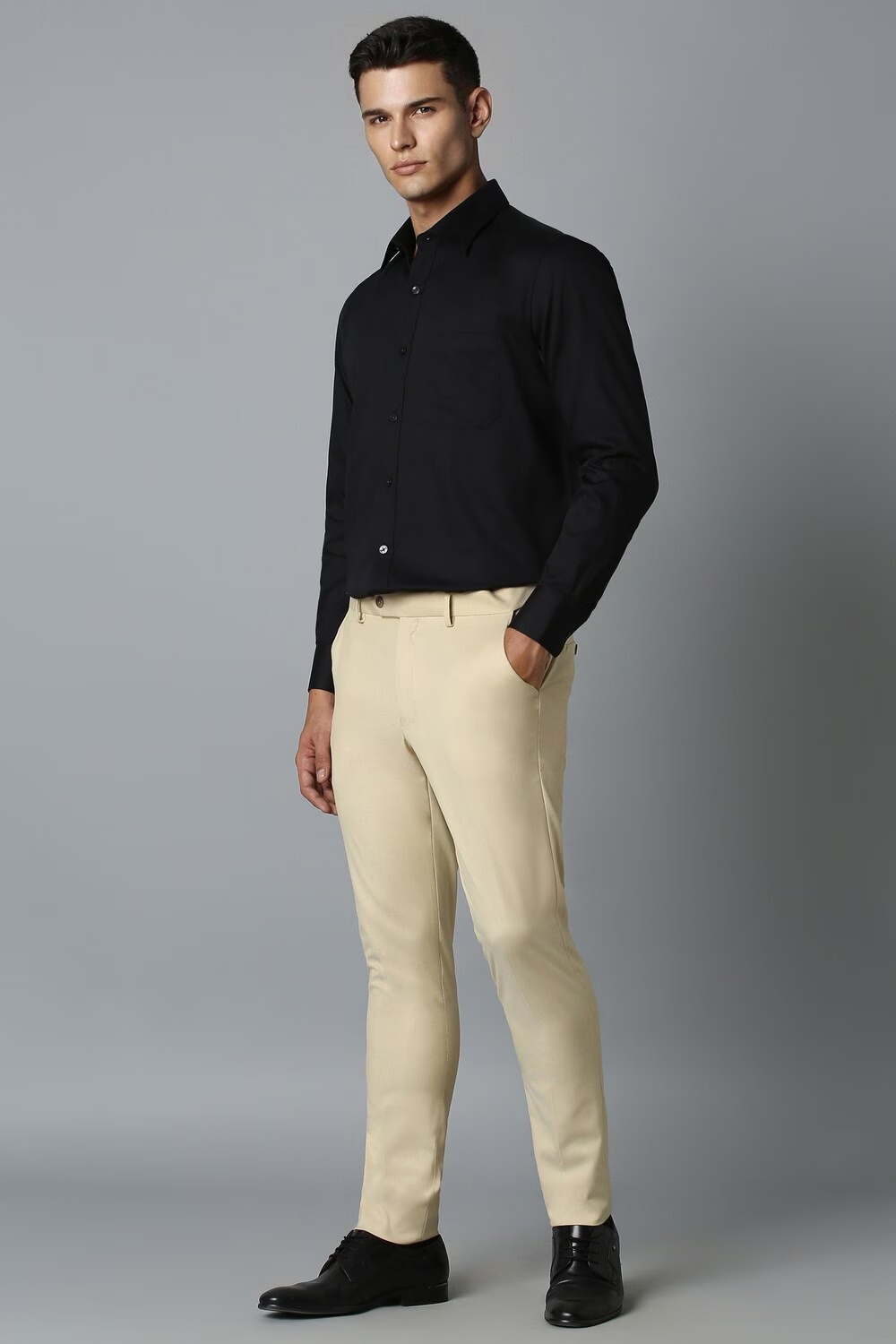 Men Beige Slim Fit Check Flat Front Casual Trousers-Beige