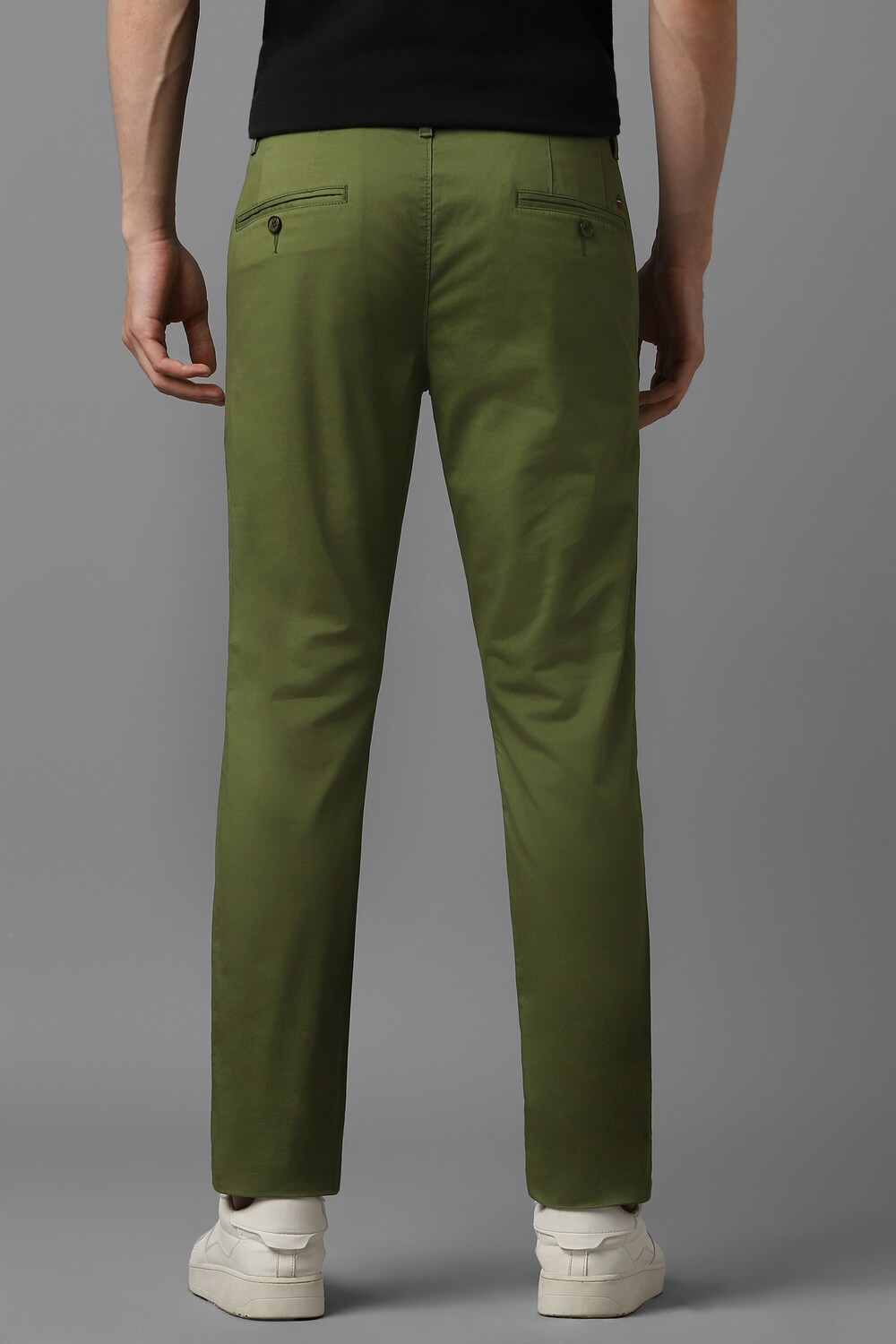 28873-men-olive-super-slim-fit-solid-flat-front-casual-trousers-olive-1.jpg