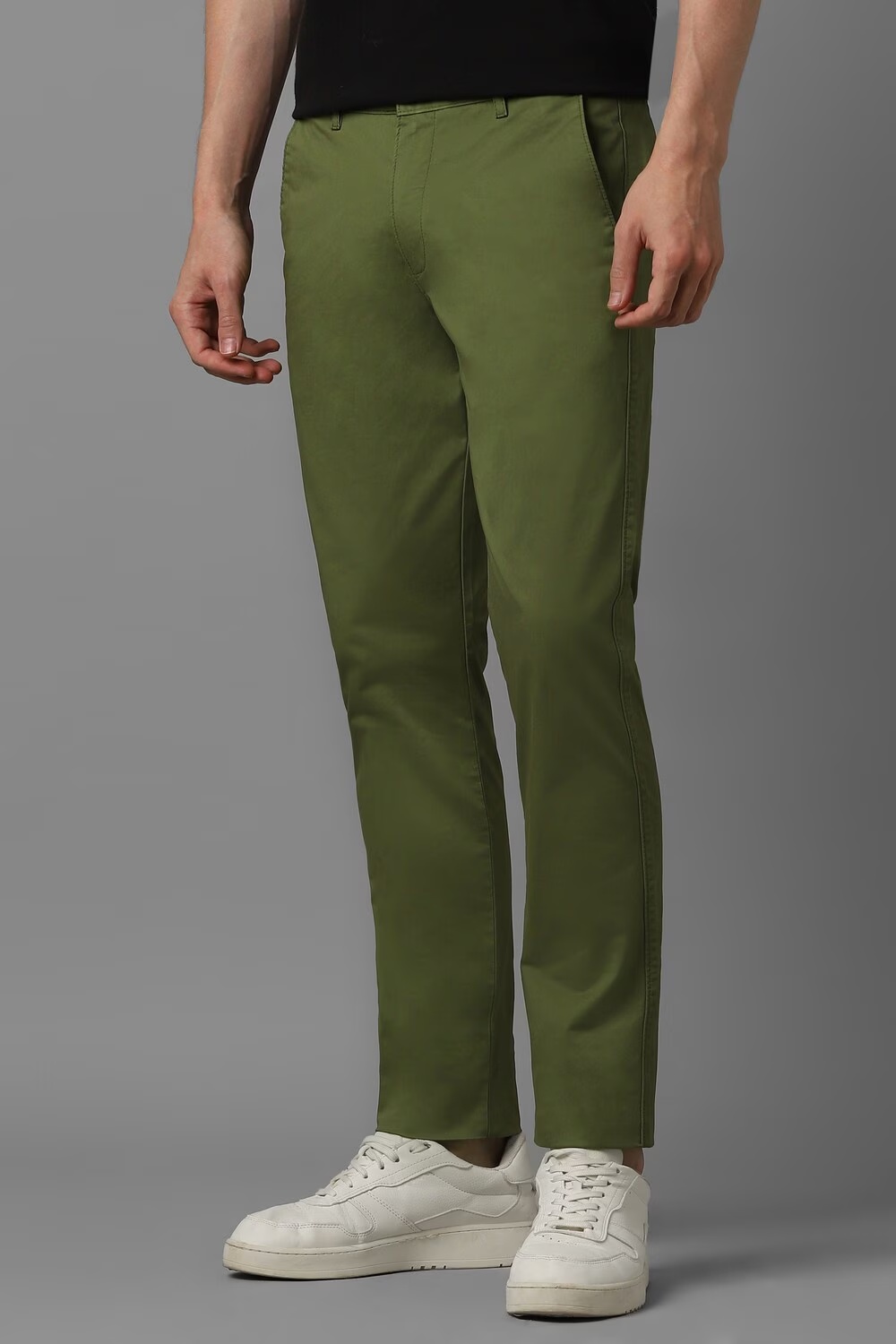 28873-men-olive-super-slim-fit-solid-flat-front-casual-trousers-olive-1.jpg