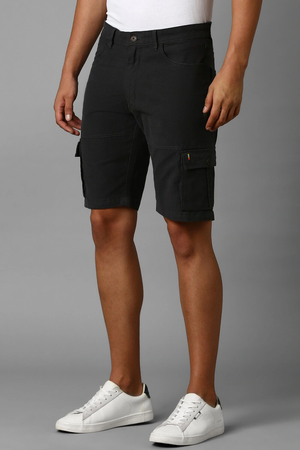 29056-men-black-solid-slim-fit-shorts-black-1.webp