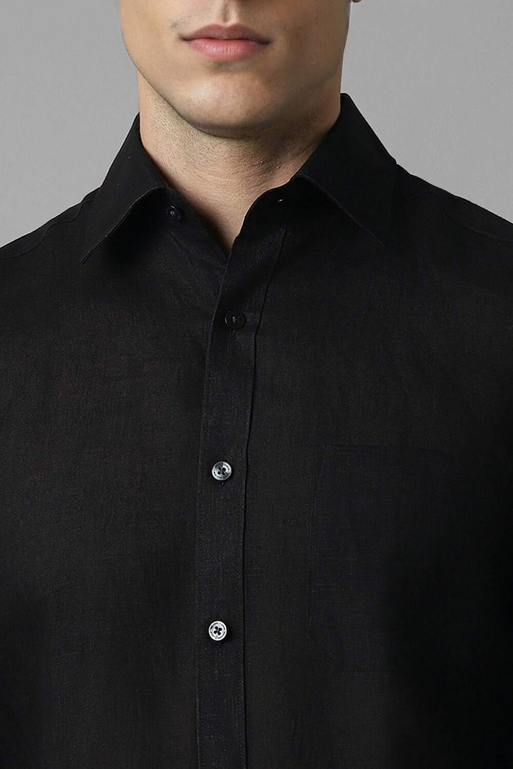 29251-men-black-classic-fit-textured-full-sleeves-formal-shirt-black-1.jpg