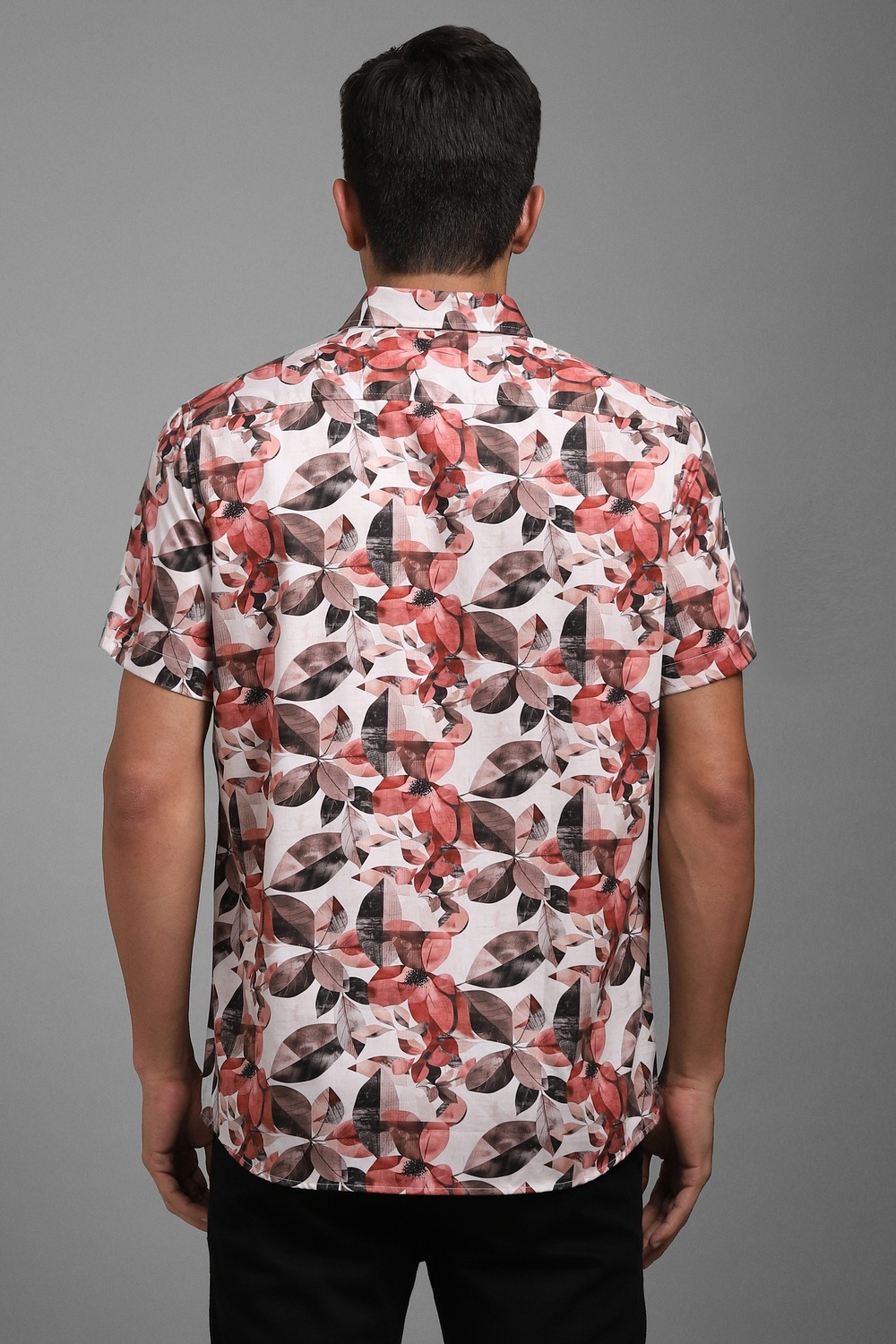 29276-men-white-slim-fit-print-half-sleeves-casual-shirt-white-1.jpg