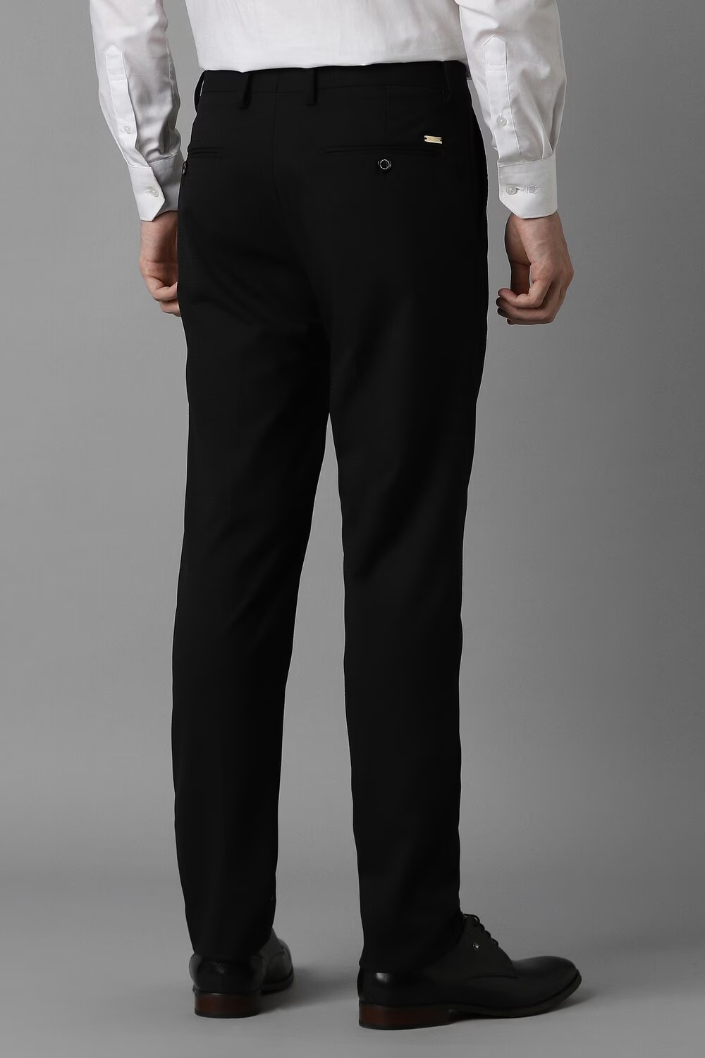 29391-men-black-super-slim-fit-solid-flat-front-formal-trousers-black-1.jpg