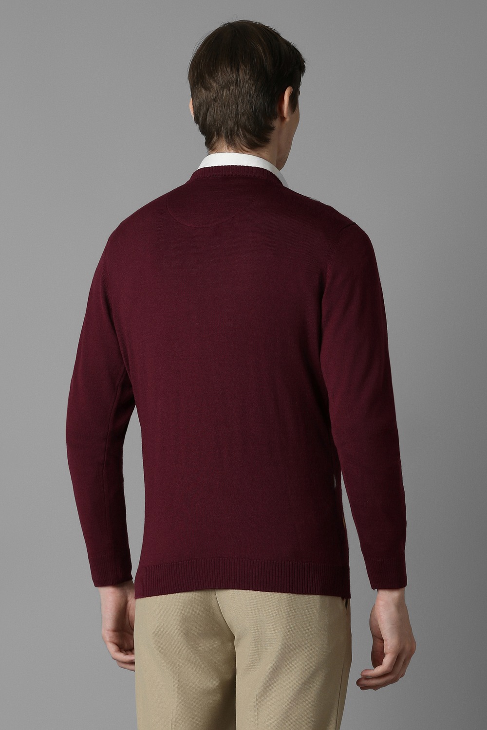 29534-men-maroon-print-v-neck-full-sleeves-sweater-maroon-1.jpg
