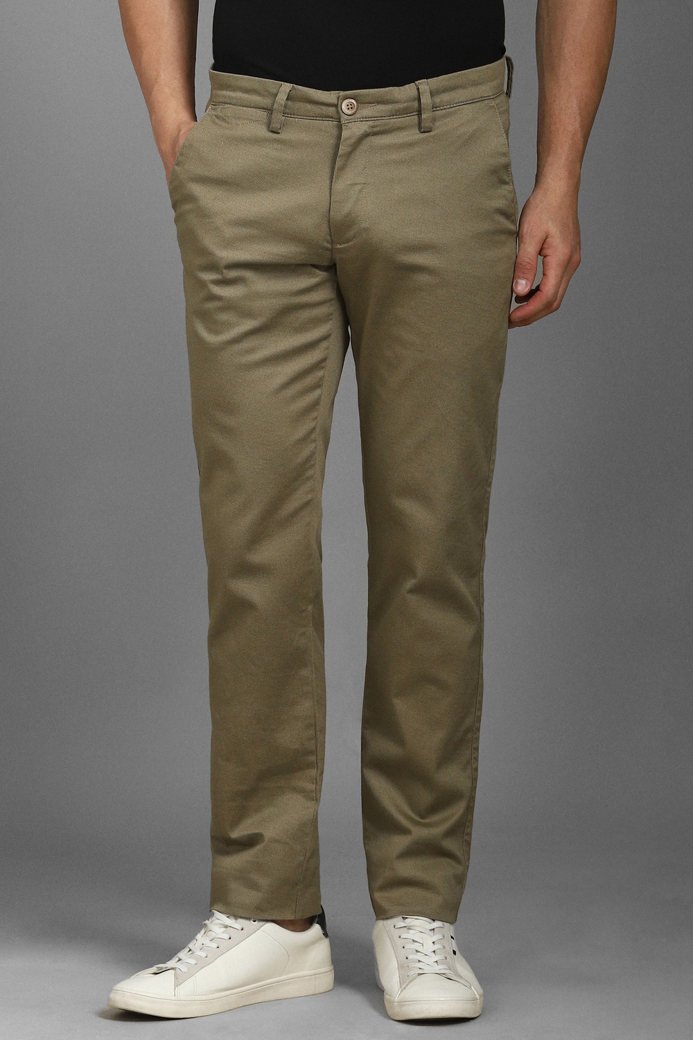 Men Olive Slim Fit Solid Flat Front Casual Trousers-Olive