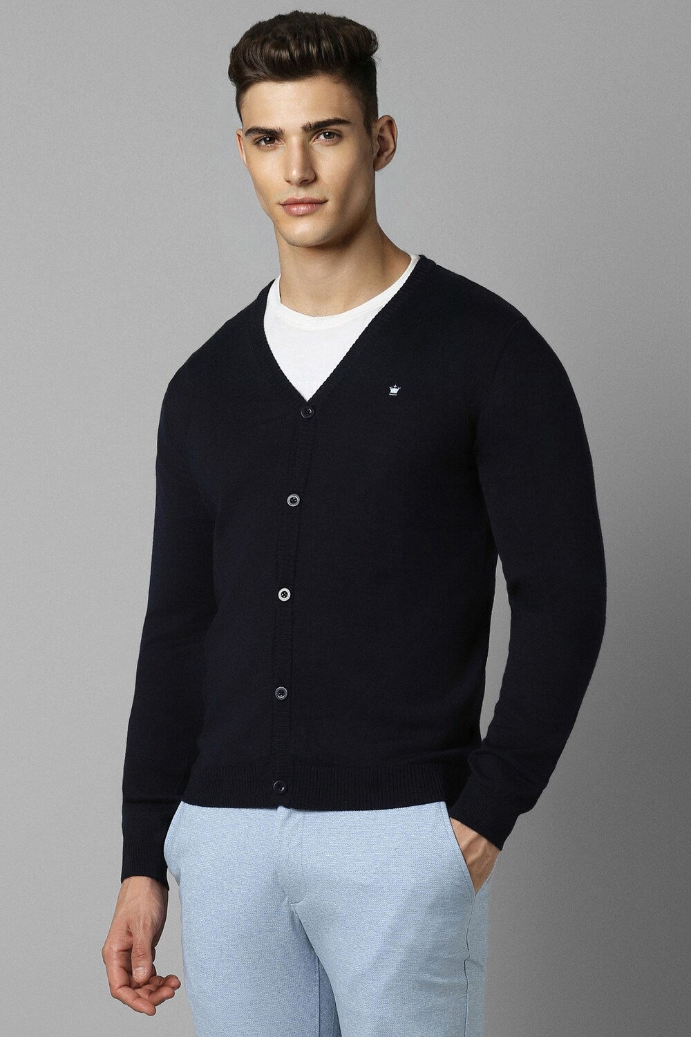 29670-men-navy-solid-v-neck-full-sleeves-sweater-navy-1.jpg