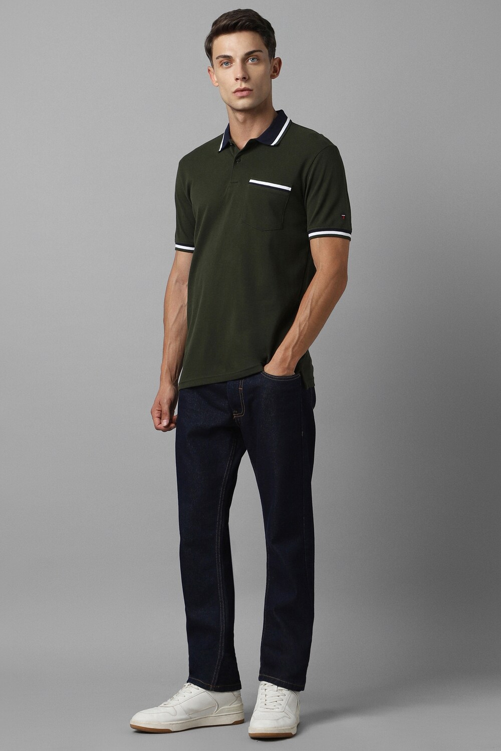 29989-men-olive-solid-polo-neck-t-shirt-olive-1.jpg