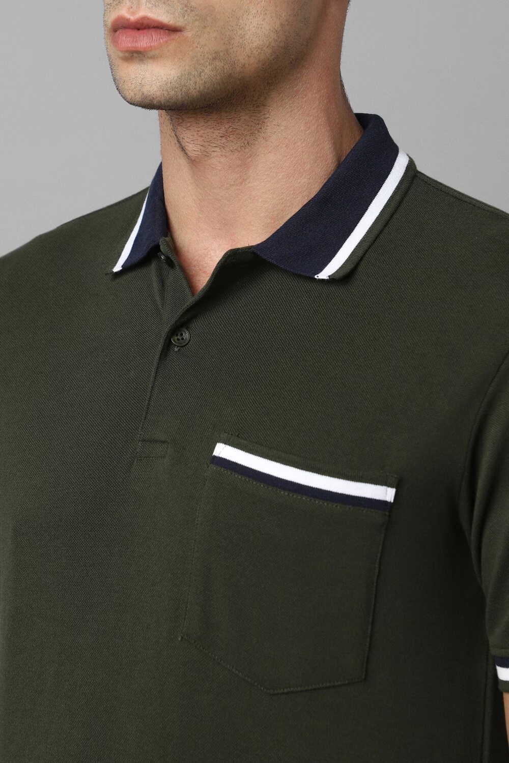 29989-men-olive-solid-polo-neck-t-shirt-olive-1.jpg