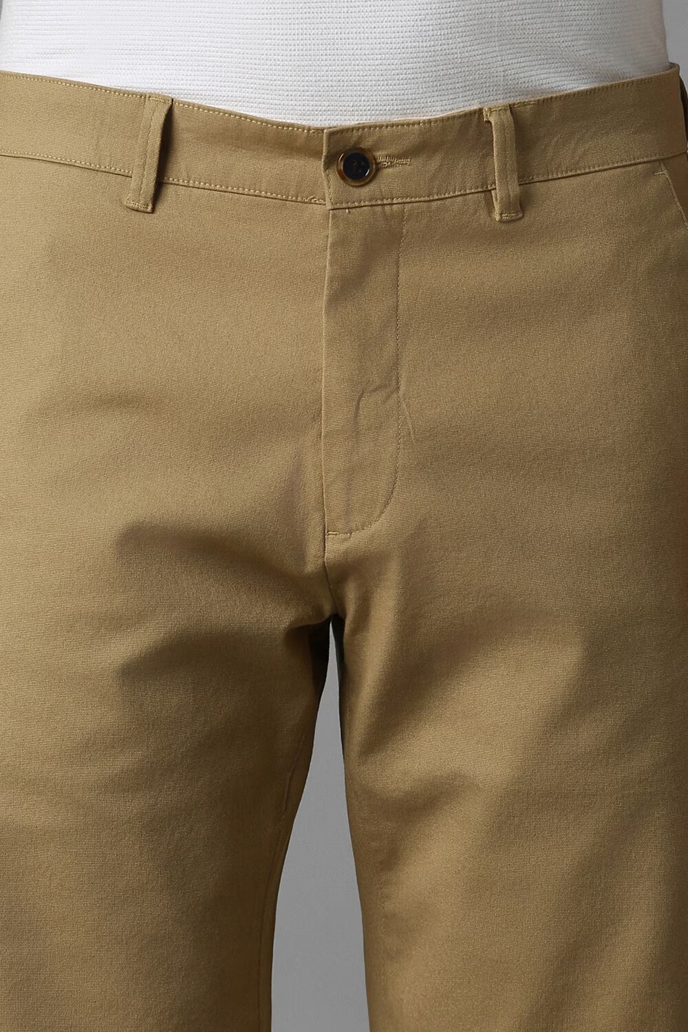 30073-men-brown-solid-slim-fit-shorts-brown-1.jpg