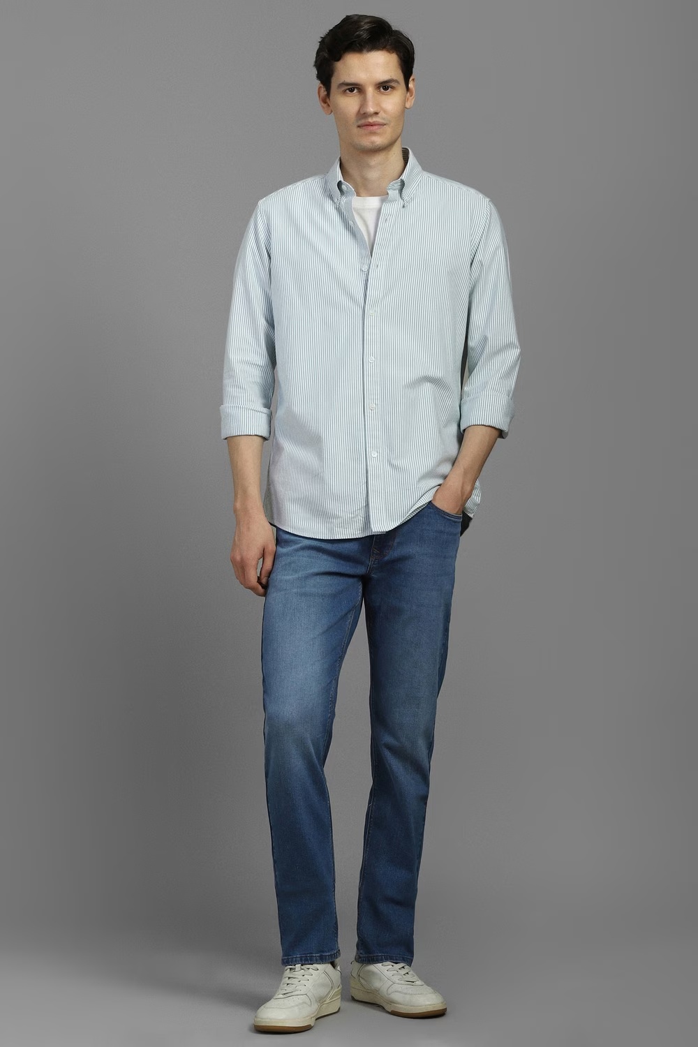 30215-men-blue-mid-slim-fit-jeans-blue-1.jpg