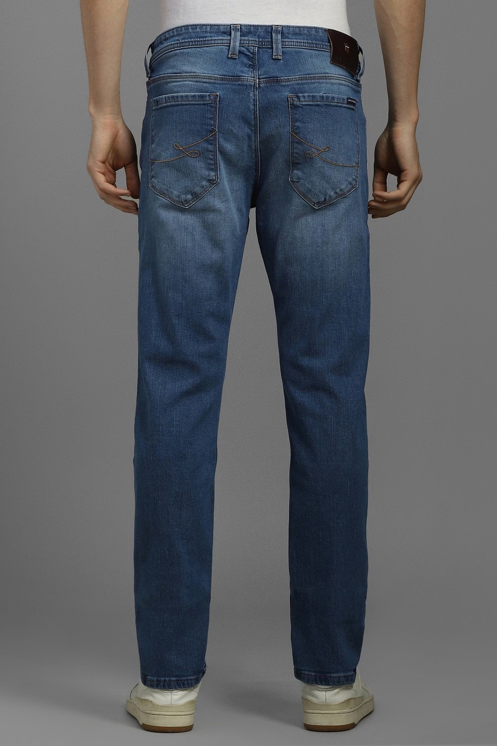 30215-men-blue-mid-slim-fit-jeans-blue-1.jpg