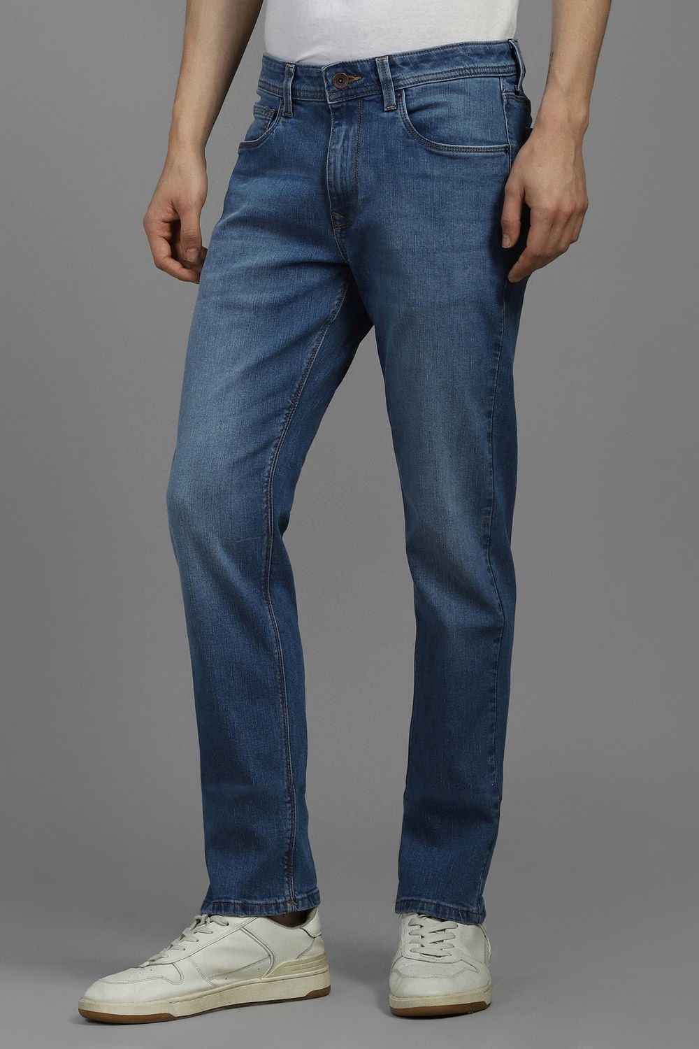 30215-men-blue-mid-slim-fit-jeans-blue-1.jpg