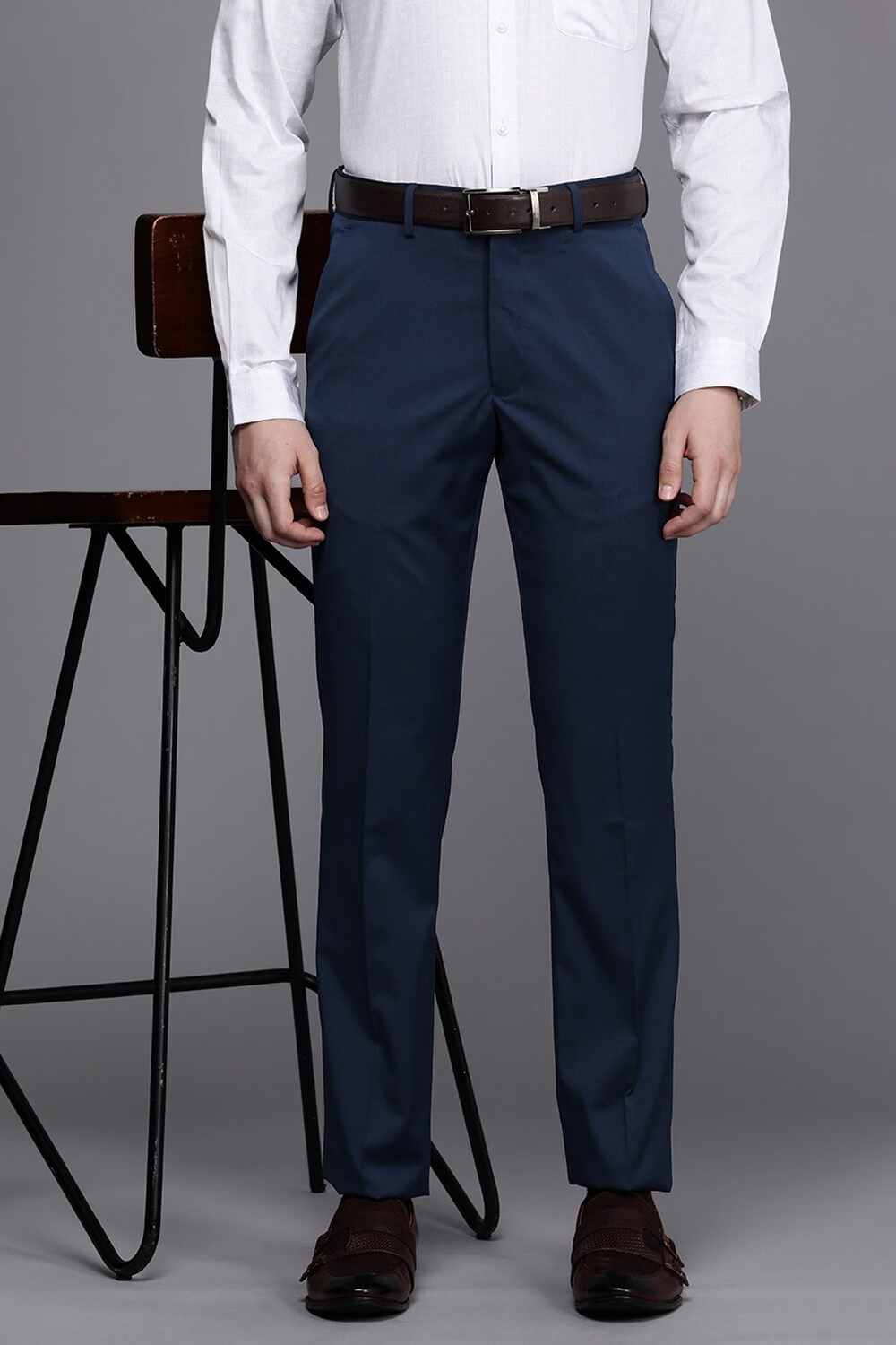 Men Navy Slim Fit Solid Flat Front Formal Trousers-Navy