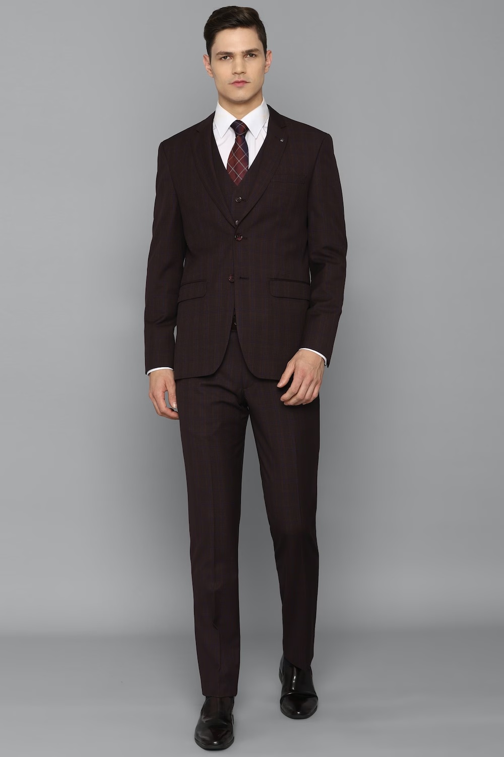 Men Maroon Slim Fit Check Formal Three Piece Suit-Maroon