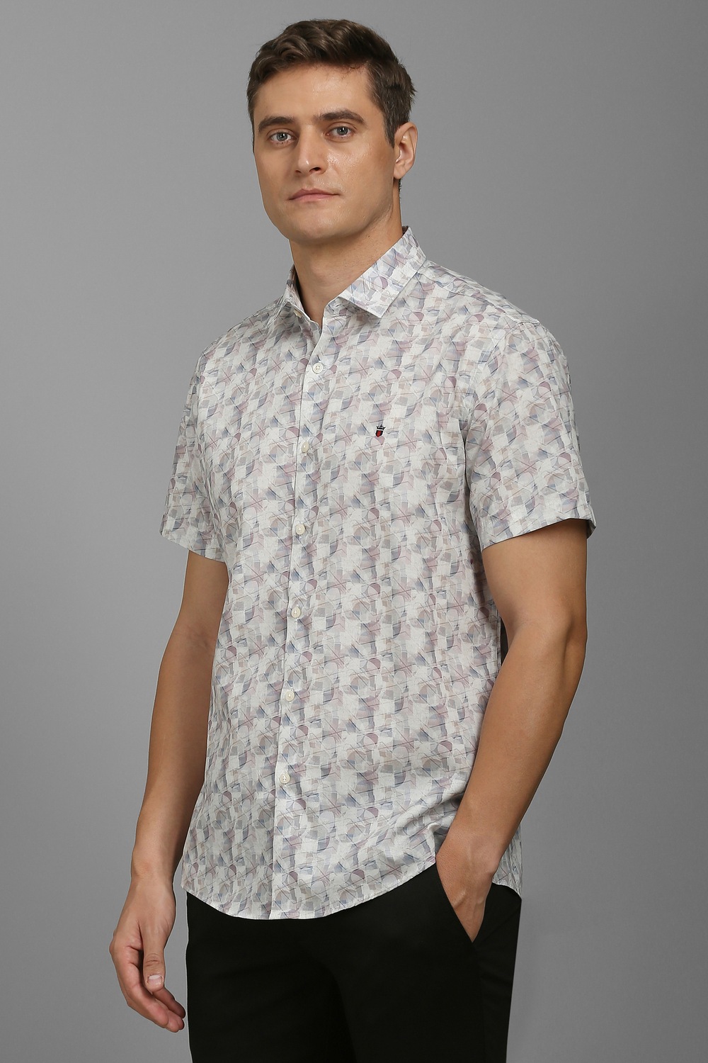 30963-men-white-slim-fit-print-half-sleeves-casual-shirt-white-1.jpg
