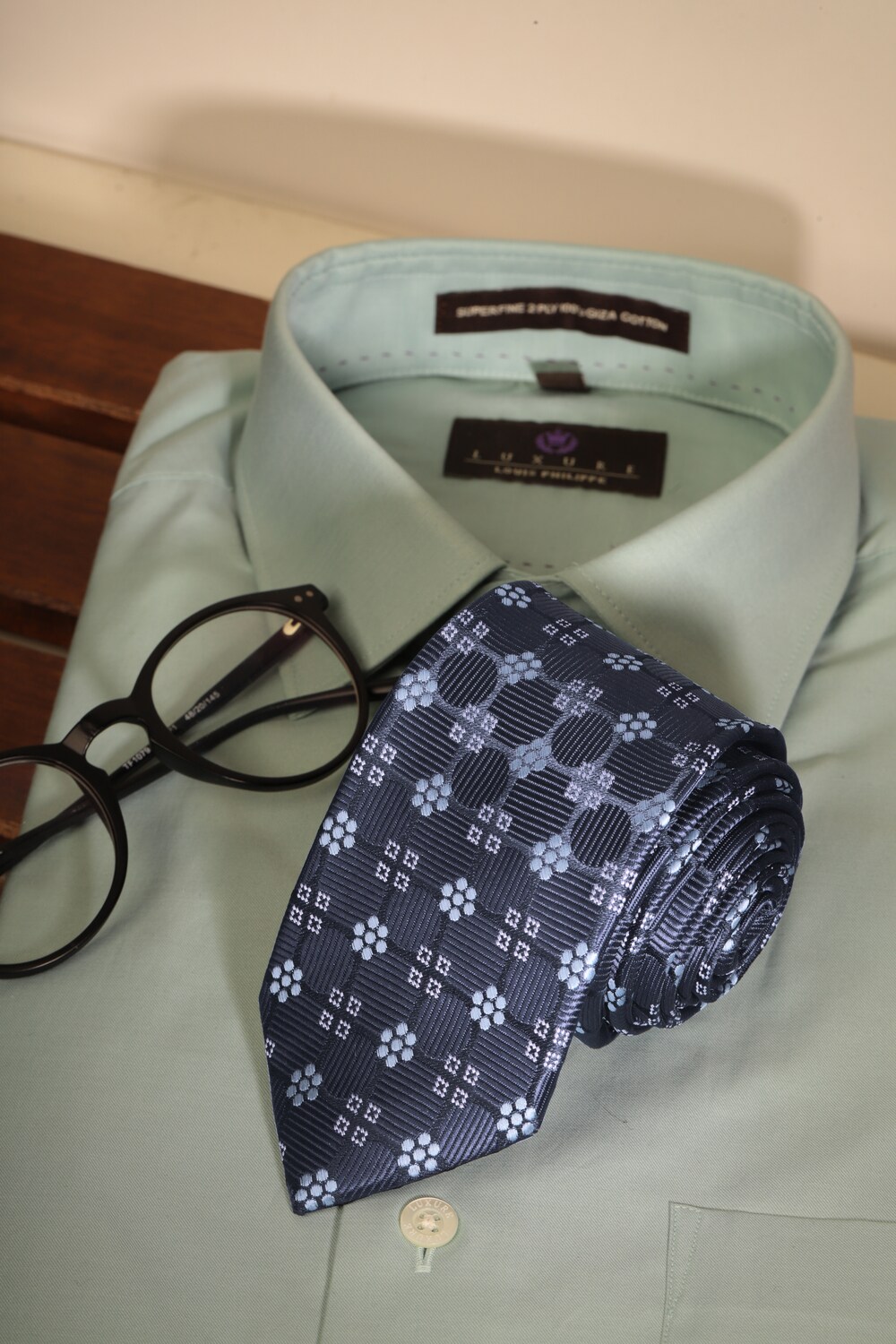 Men Navy Embroidered Tie-Navy