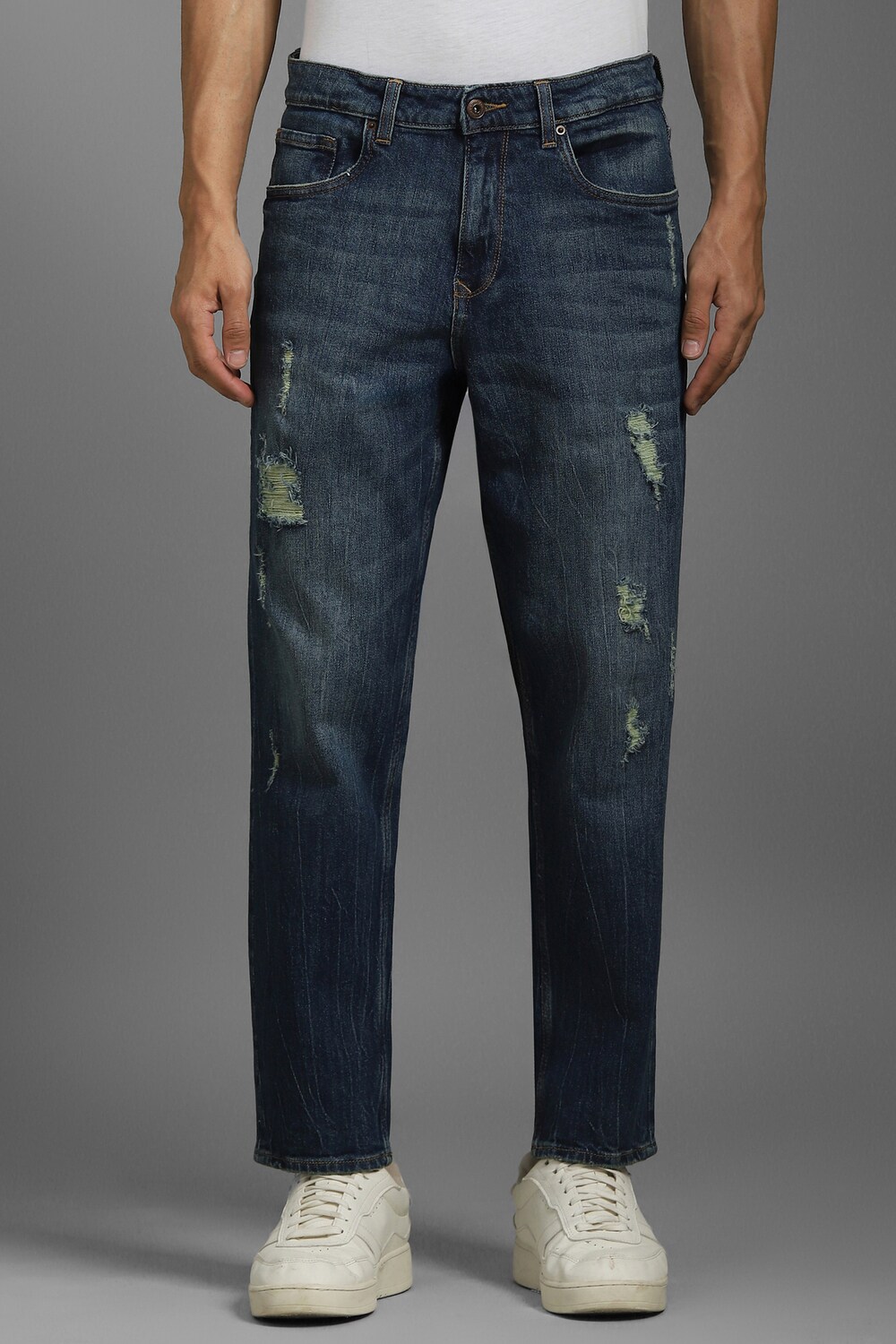 Men Navy Light Smart Fit Jeans-Navy
