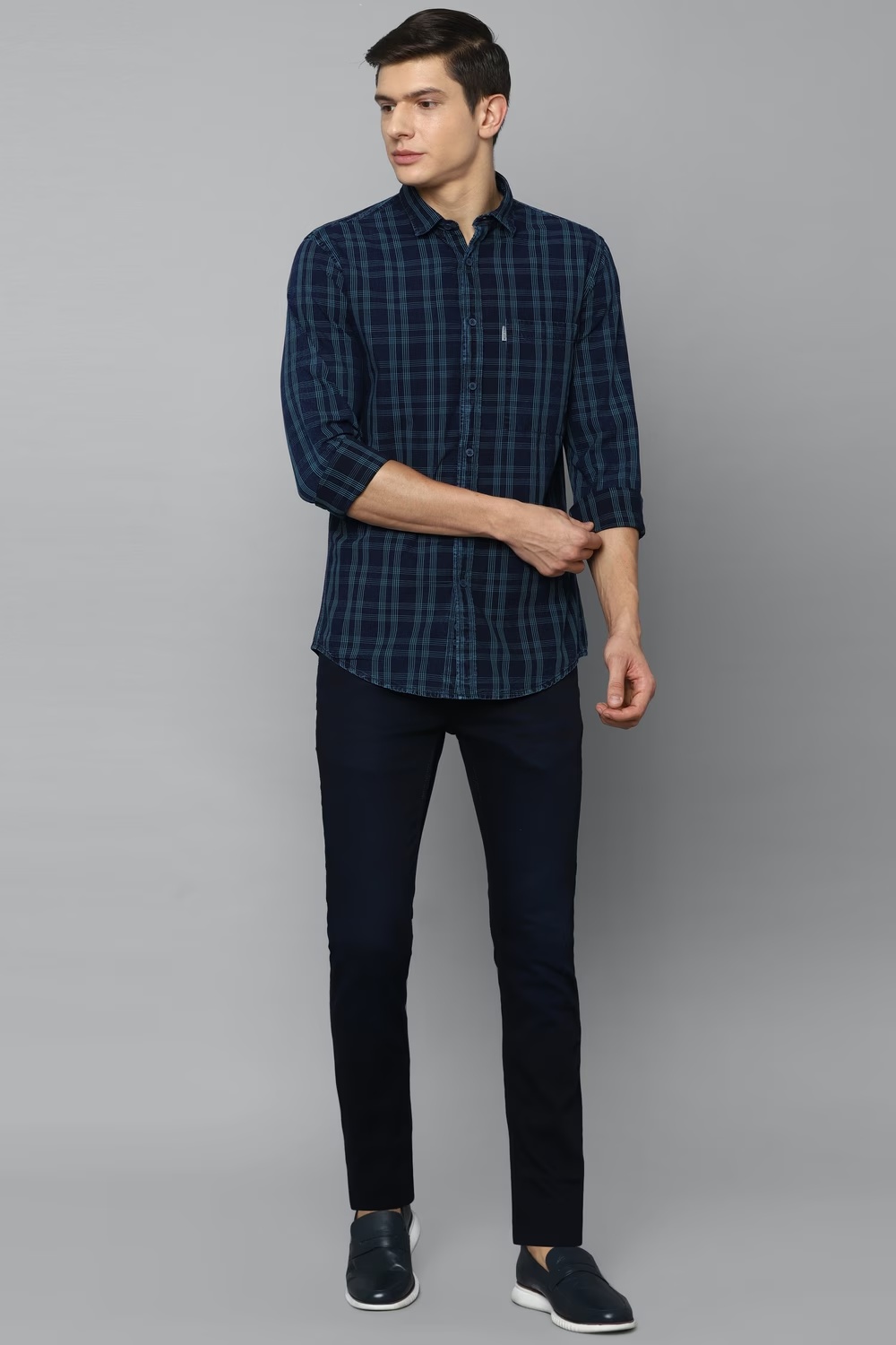 31685-men-navy-super-slim-fit-check-full-sleeves-casual-shirt-navy-1.jpg