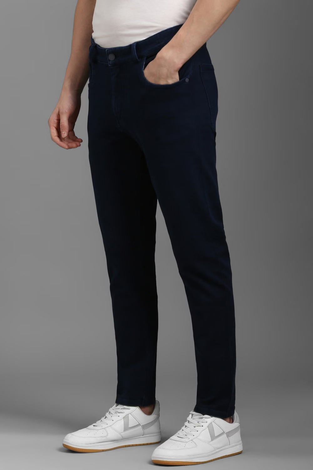 31728-men-navy-dark-slim-fit-jeans-navy-1.jpg