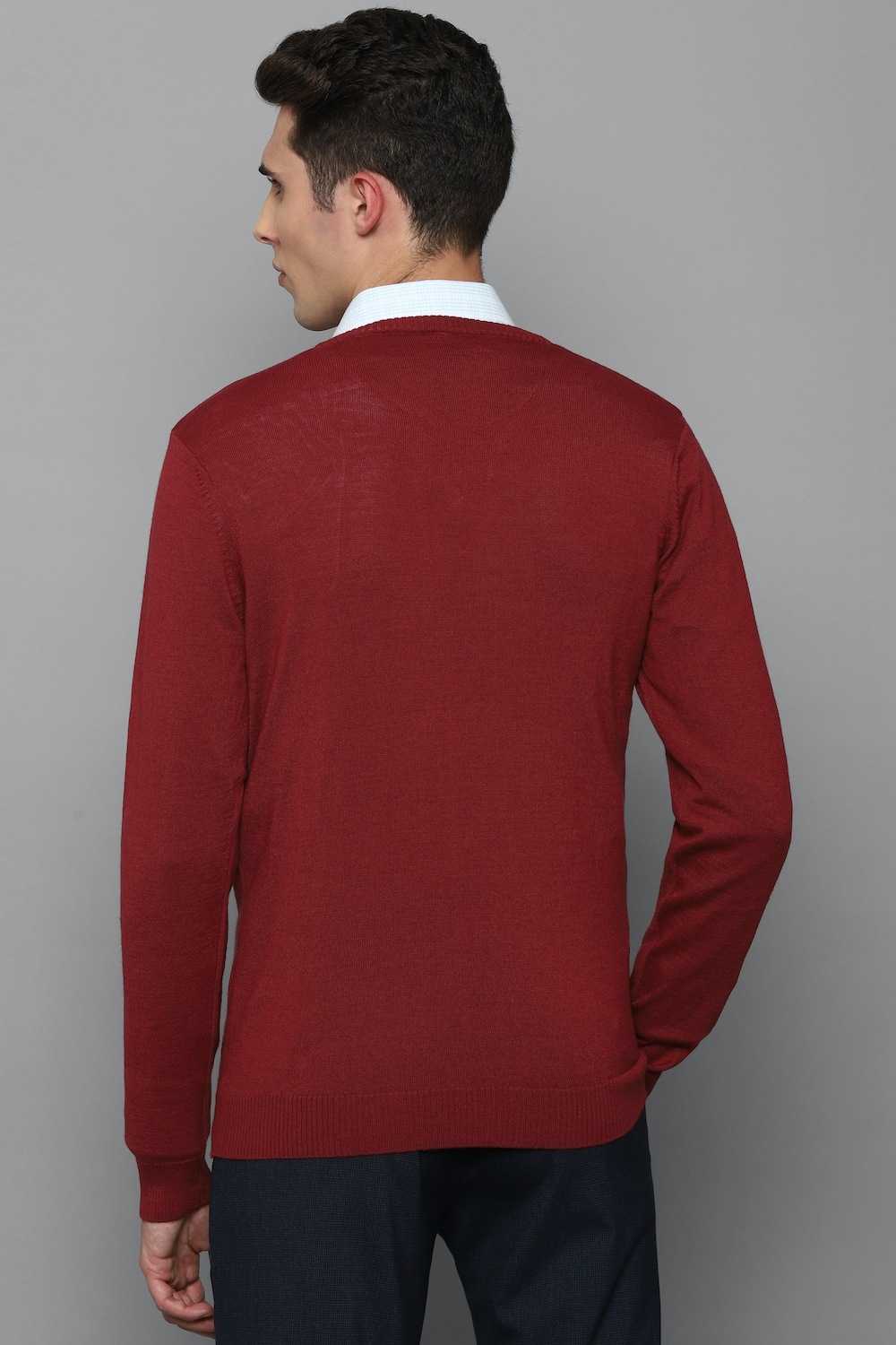 31855-men-maroon-solid-v-neck-full-sleeves-sweater-maroon-1.jpg