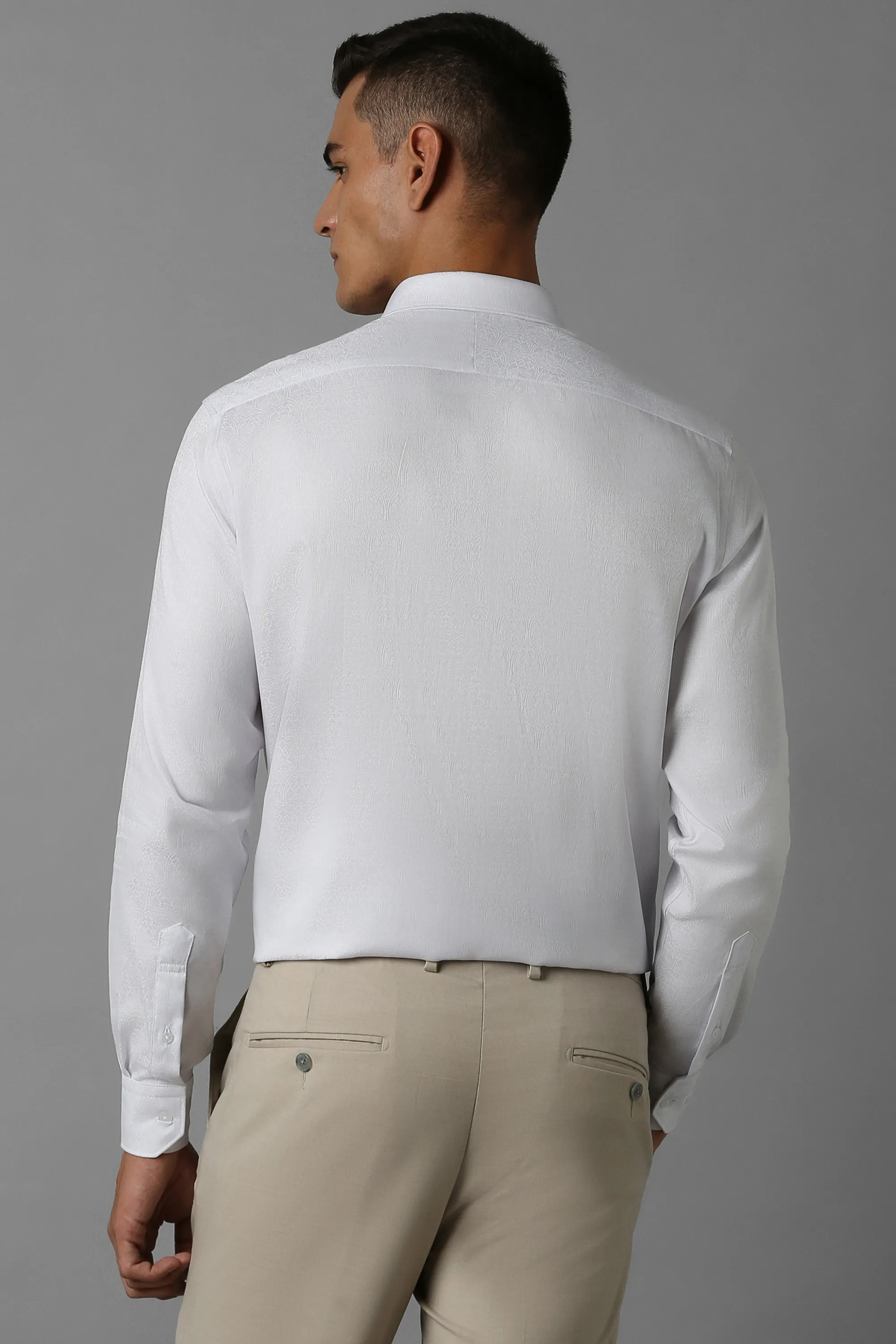 31862-men-white-classic-fit-textured-full-sleeves-formal-shirt-white-1.webp