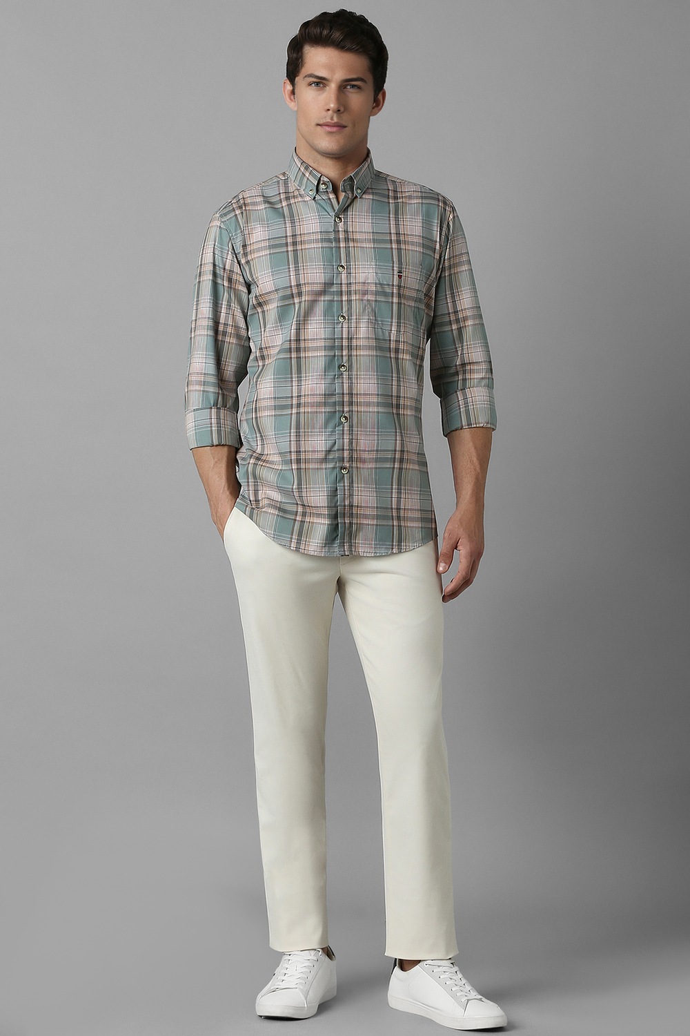 31916-men-light-blue-check-full-sleeves-casual-shirt-light-blue-1.jpg