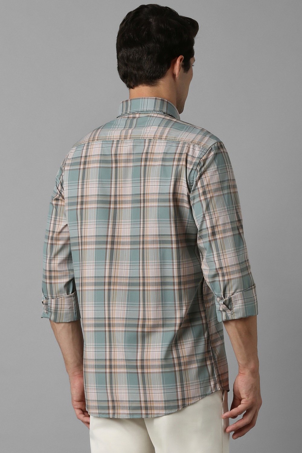 31916-men-light-blue-check-full-sleeves-casual-shirt-light-blue-1.jpg