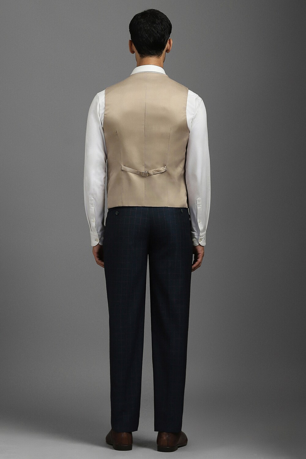 31931-men-green-slim-fit-check-formal-three-piece-suit-green-1.jpg