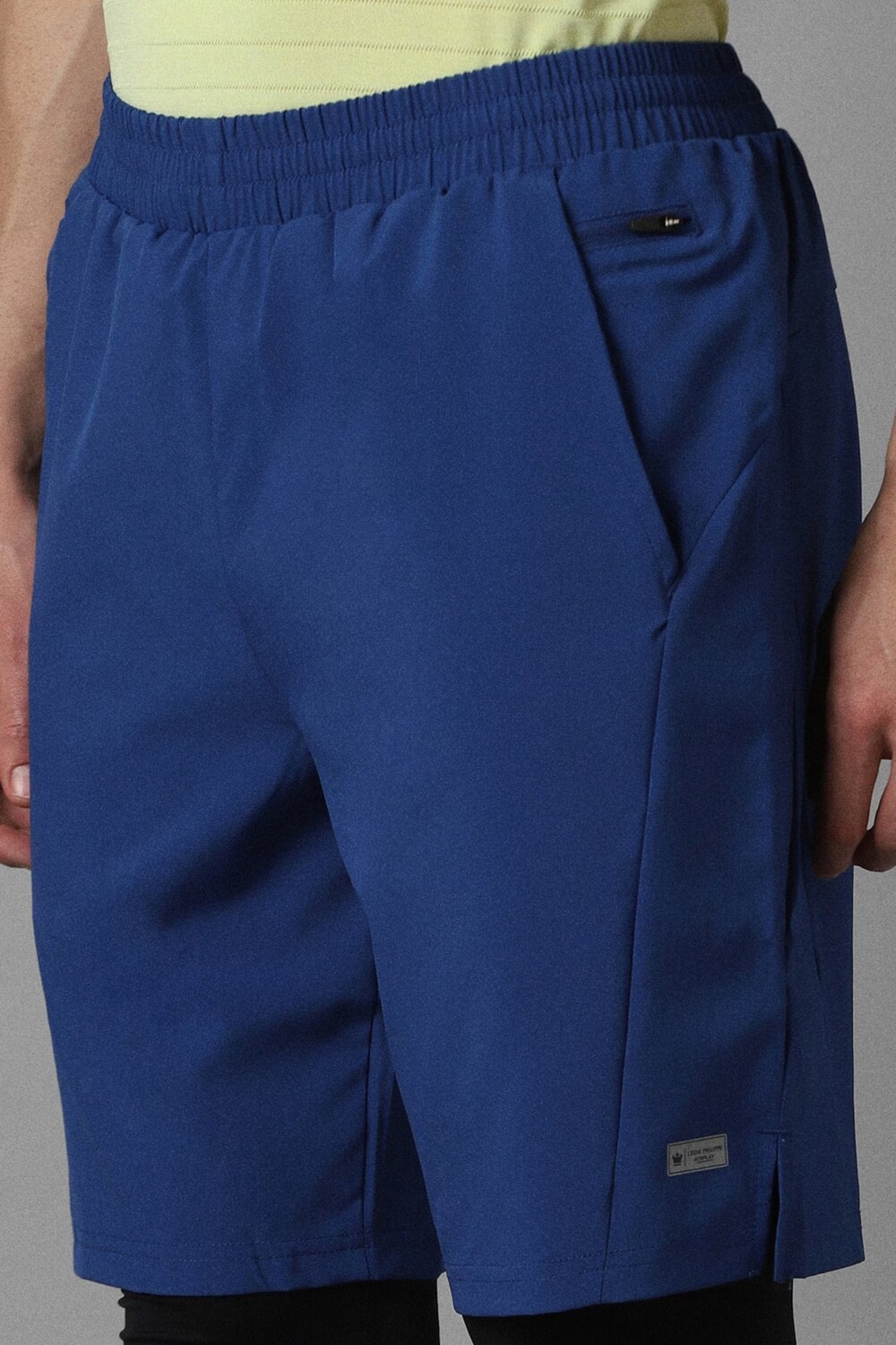 32138-men-blue-solid-knit-slim-fit-shorts-blue-1.jpg