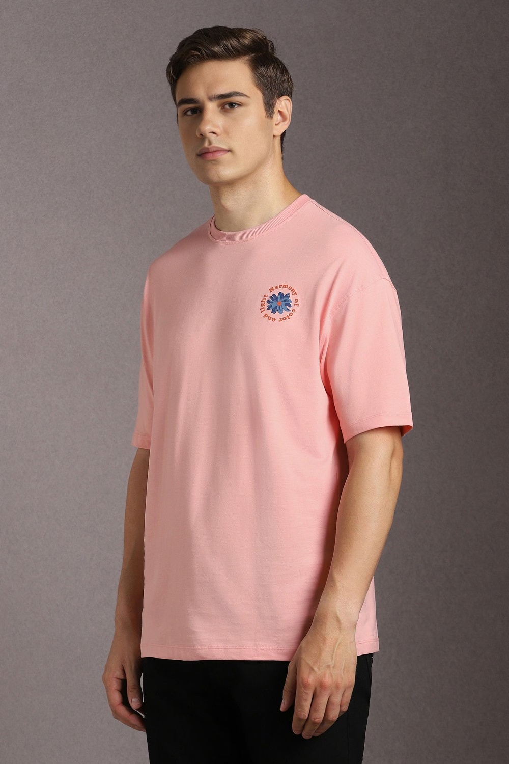 32236-men-pink-graphic-print-crew-neck-t-shirt-pink-1.jpg