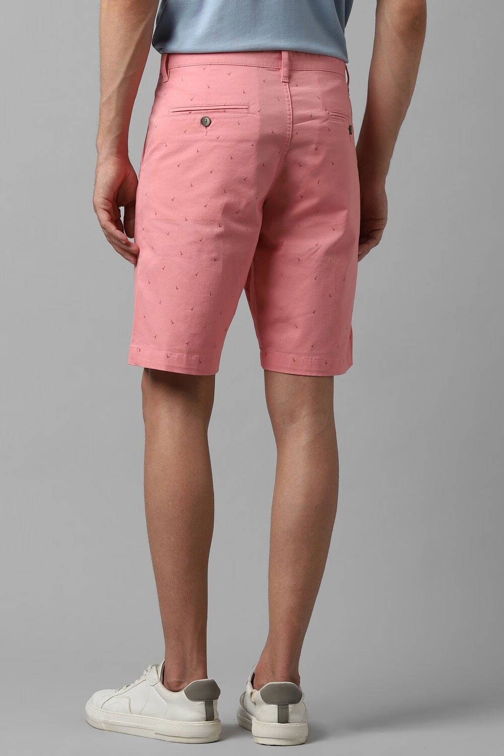 32410-men-pink-solid-slim-fit-shorts-pink-1.jpg