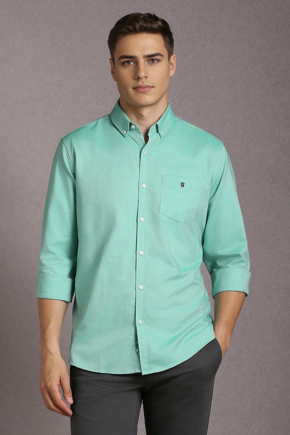 Men Green Solid Full Sleeves Casual Shirt-Green