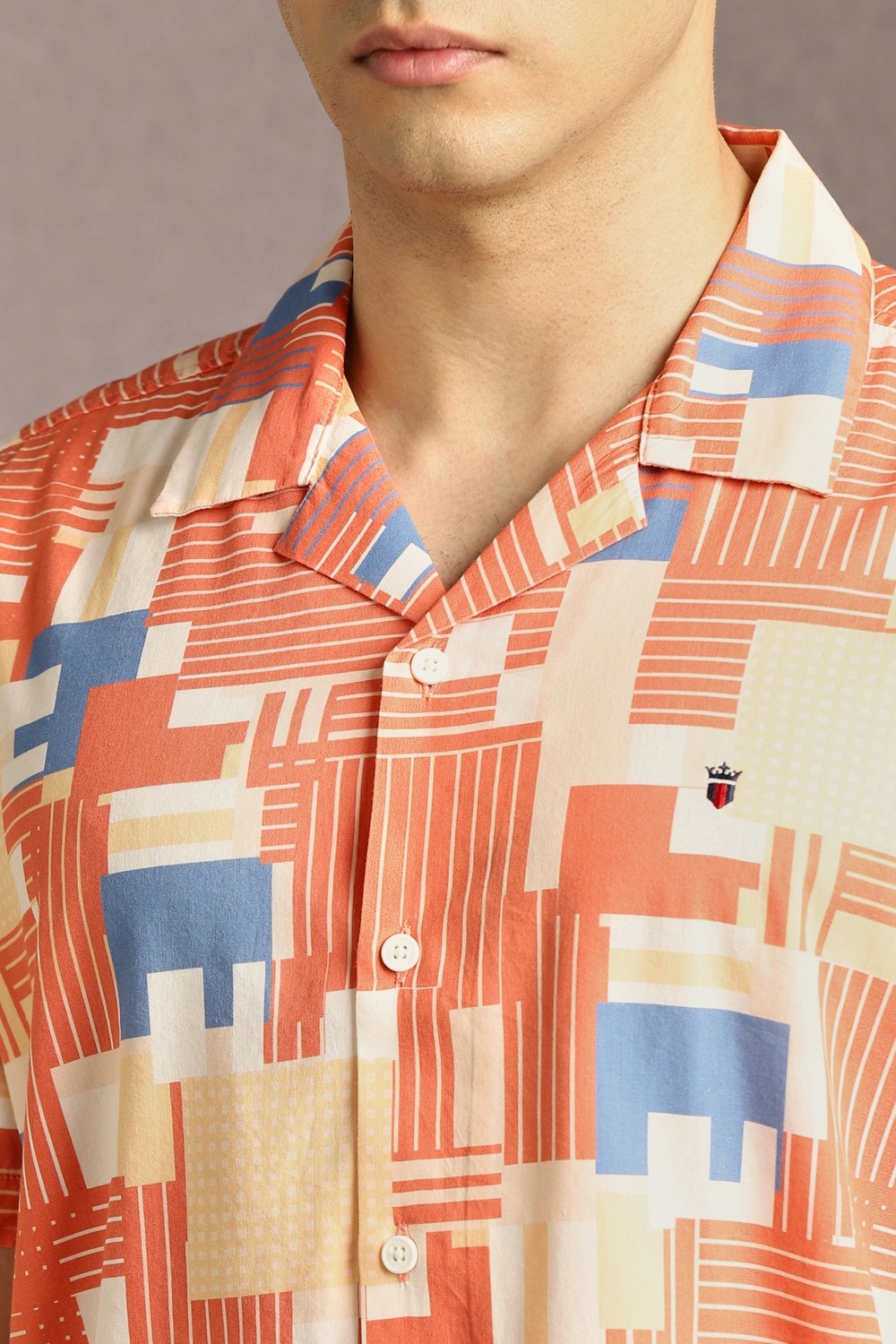 32946-men-orange-print-half-sleeves-casual-shirt-orange-1.jpg