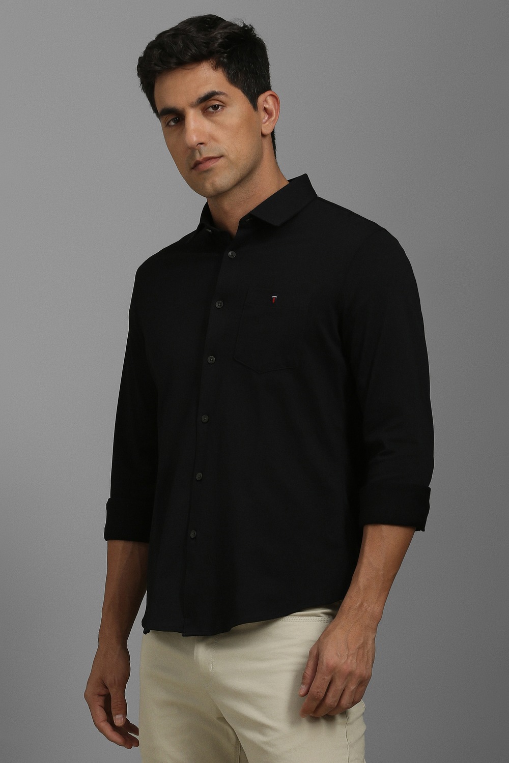 33739-men-black-solid-full-sleeves-casual-shirt-black-1.jpg