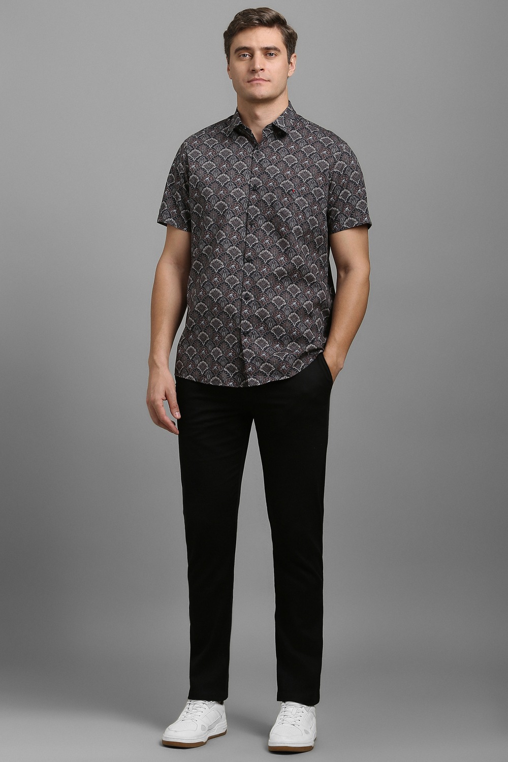 33852-men-black-print-half-sleeves-casual-shirt-black-1.jpg