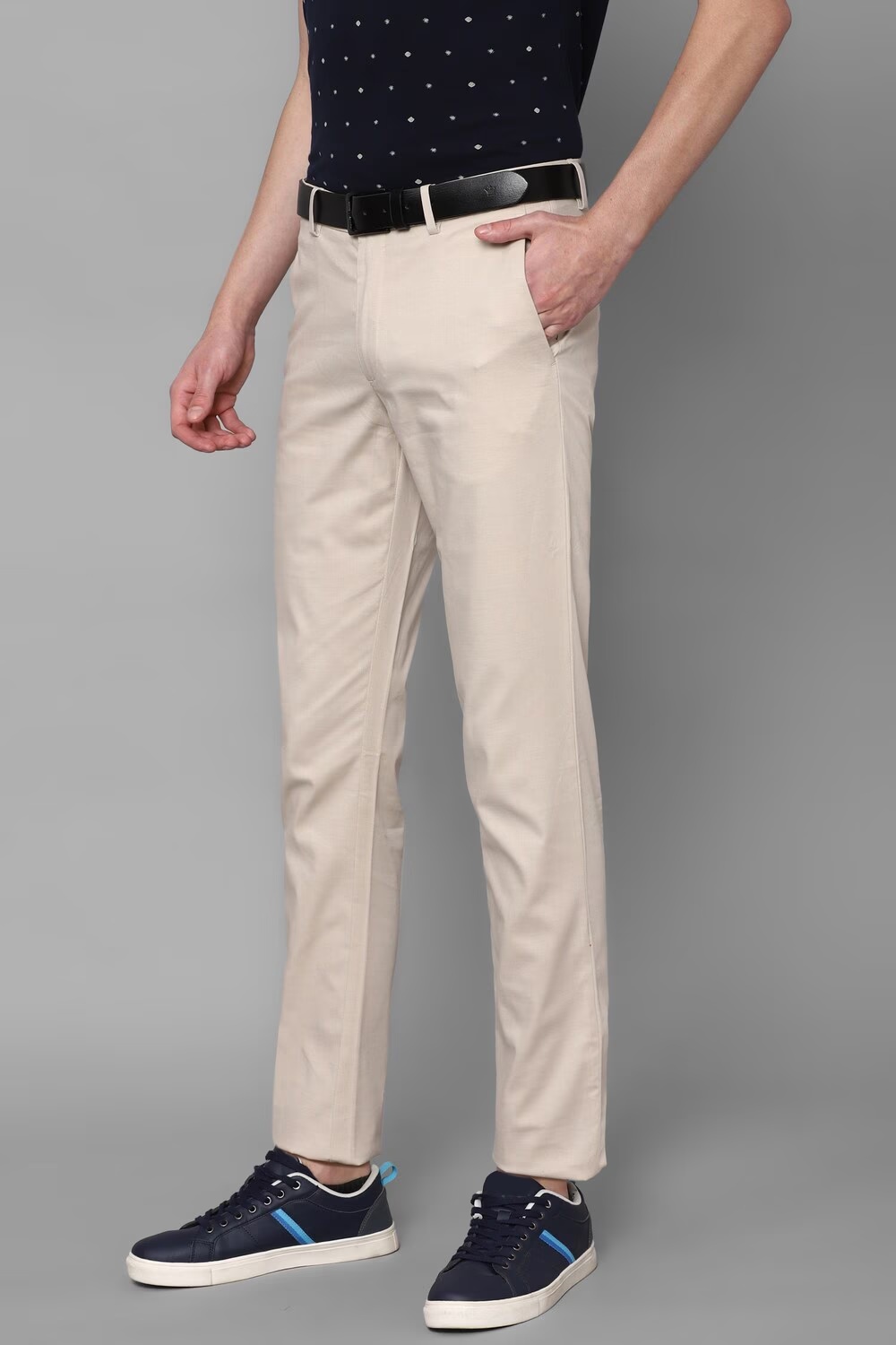 34146-men-cream-slim-fit-solid-flat-front-casual-trousers-cream-1.jpg
