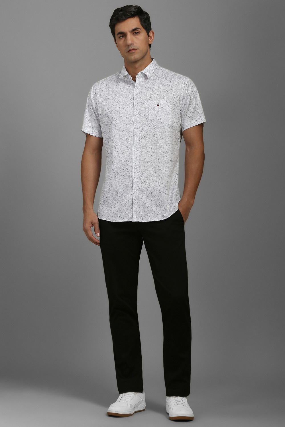 34271-men-white-slim-fit-print-half-sleeves-casual-shirt-white-1.jpg