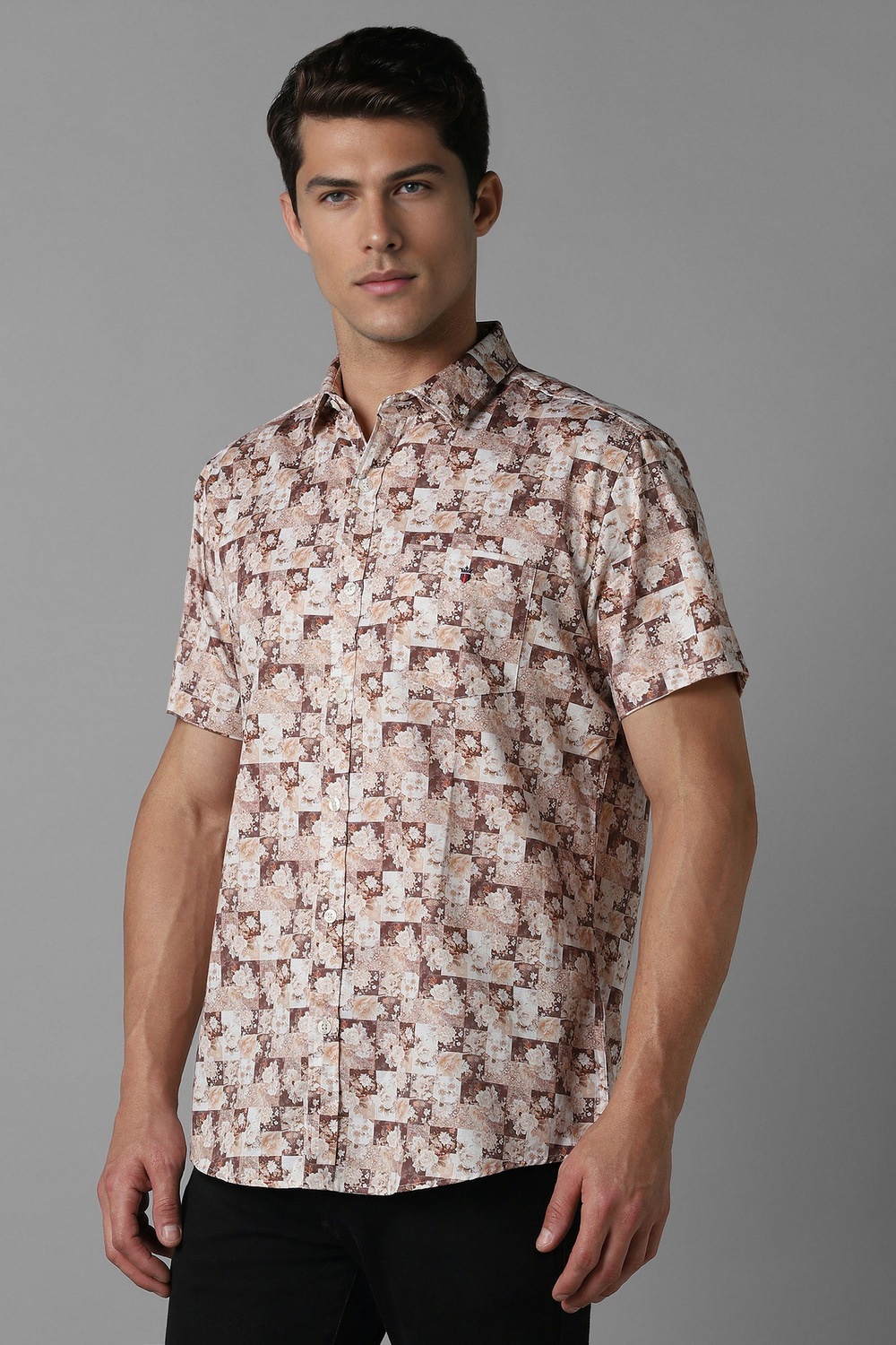 34357-men-beige-print-half-sleeves-casual-shirt-beige-1.jpg