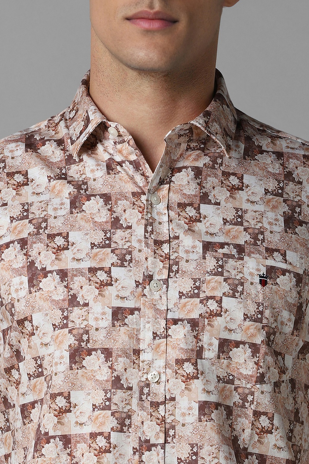34357-men-beige-print-half-sleeves-casual-shirt-beige-1.jpg