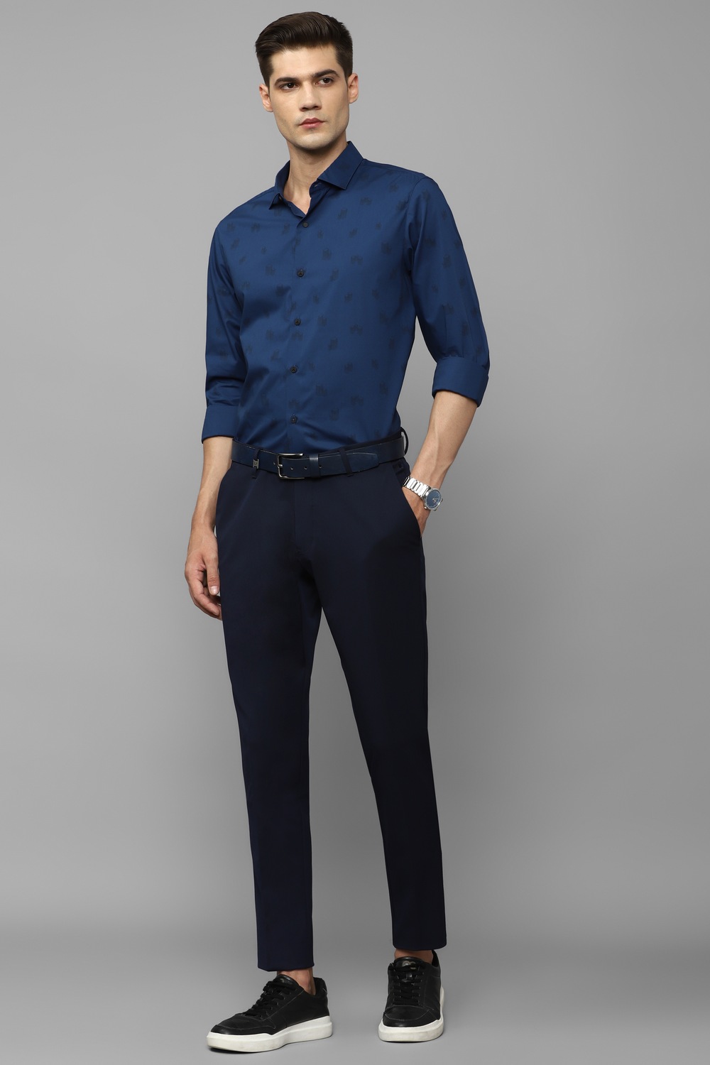 34517-men-navy-solid-flat-front-casual-trousers-navy-1.jpg