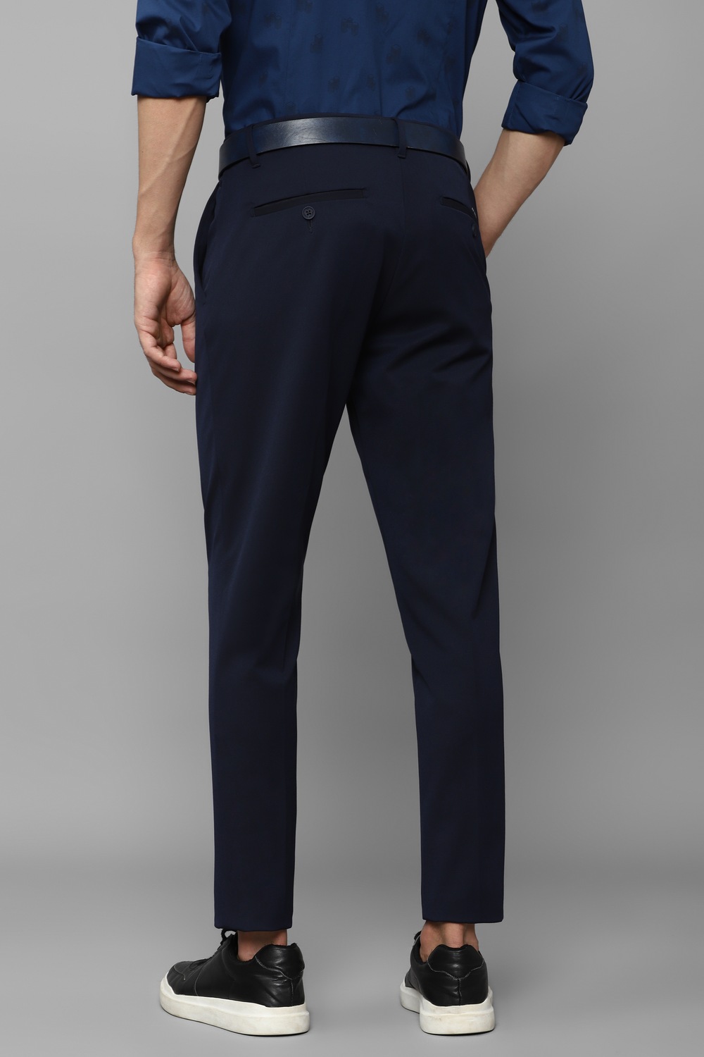 34517-men-navy-solid-flat-front-casual-trousers-navy-1.jpg