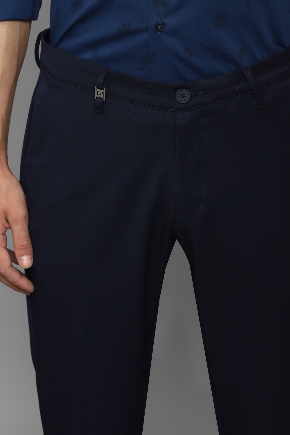 34517-men-navy-solid-flat-front-casual-trousers-navy-1.jpg