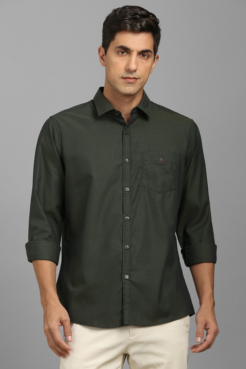 34643-men-green-textured-full-sleeves-casual-shirt-green-1.jpg