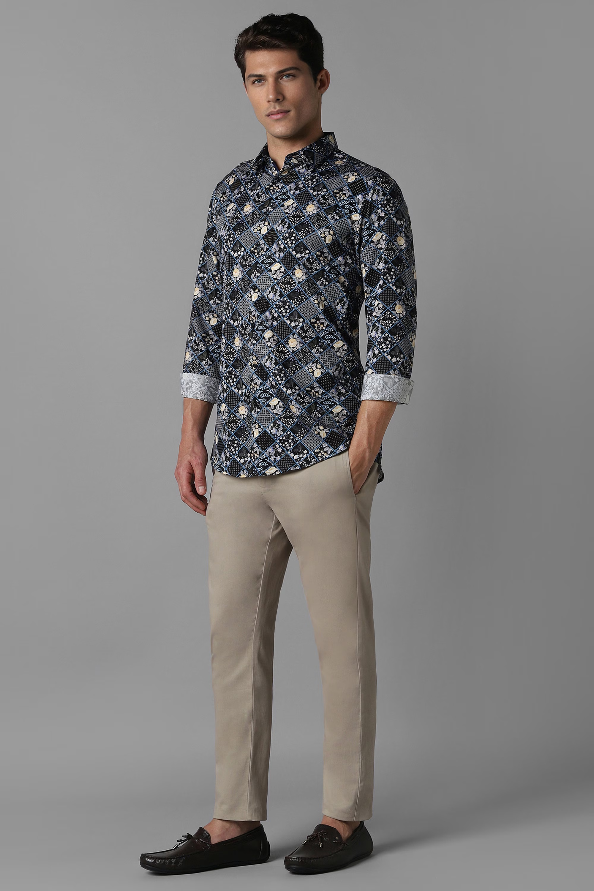 34674-men-multi-classic-fit-print-full-sleeves-casual-shirt-multi-1.webp