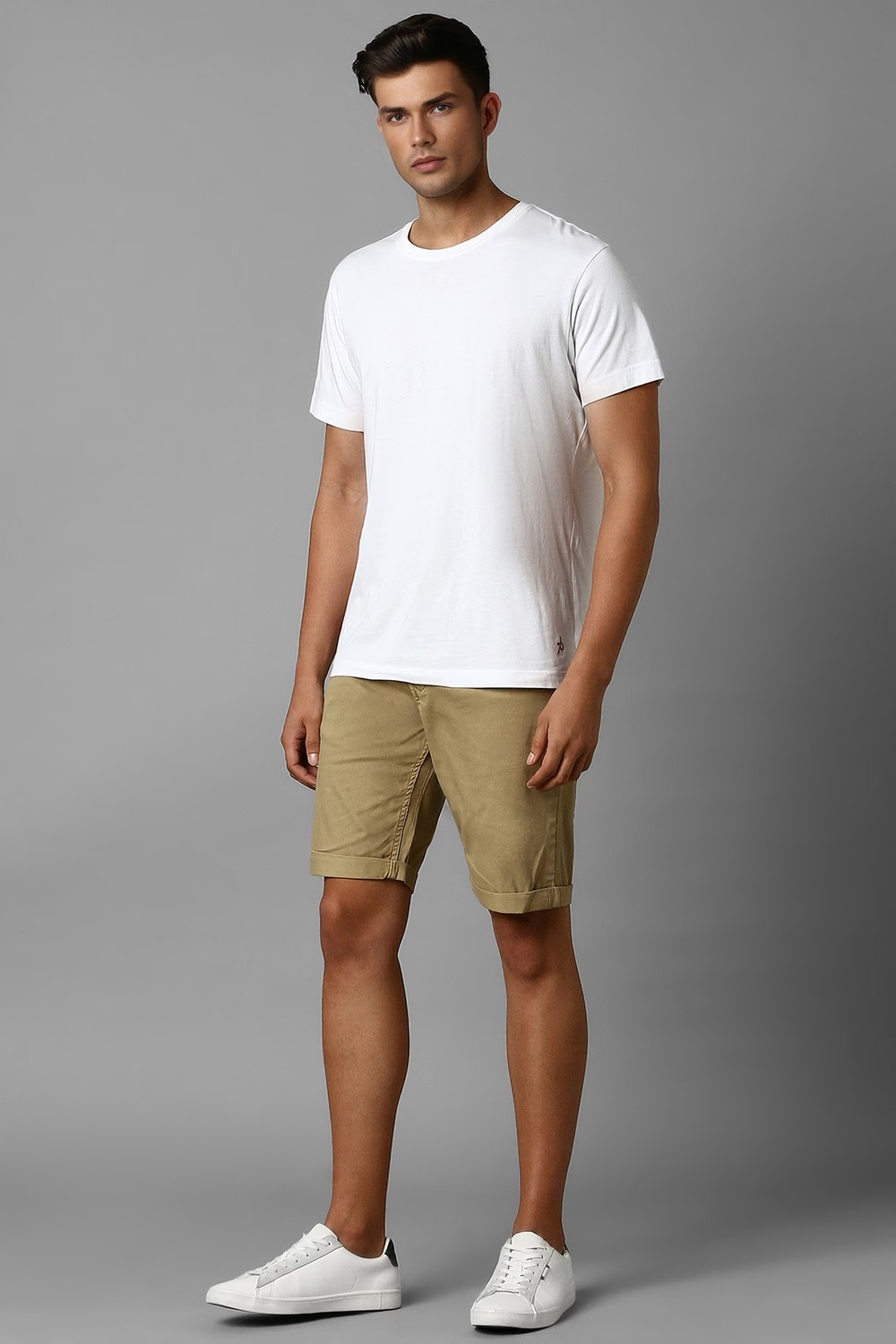 35212-men-khaki-solid-slim-fit-shorts-khaki-1.webp