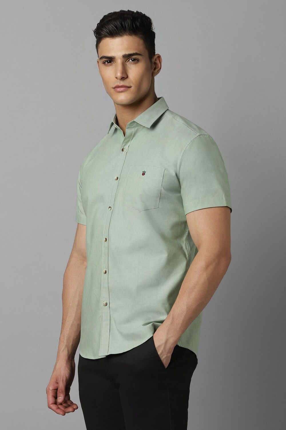 35599-men-green-slim-fit-solid-half-sleeves-casual-shirt-green-1.jpg