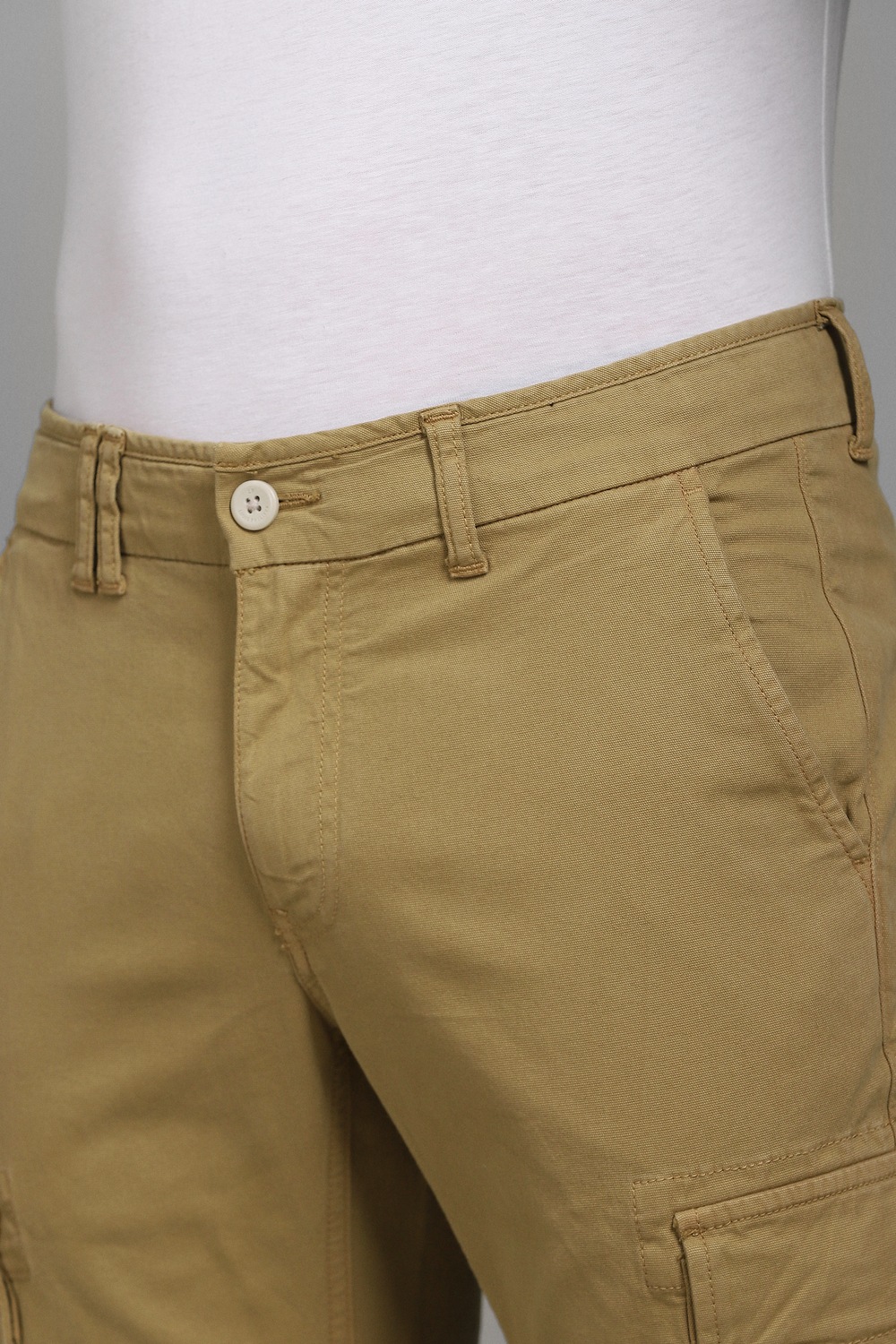 35790-men-khaki-solid-flat-front-casual-trousers-khaki-1.jpg