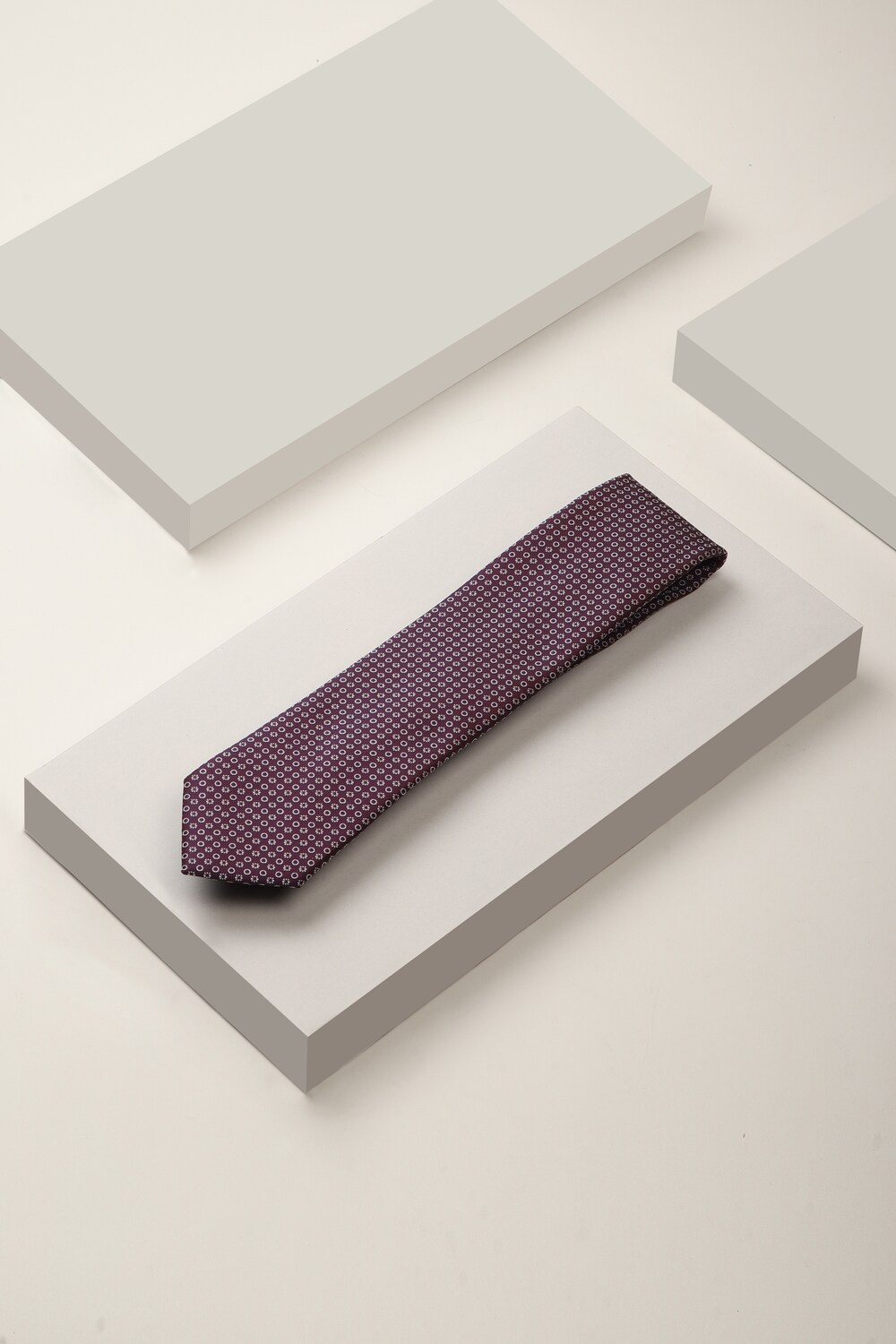 Men Purple Embroidered Tie-Purple