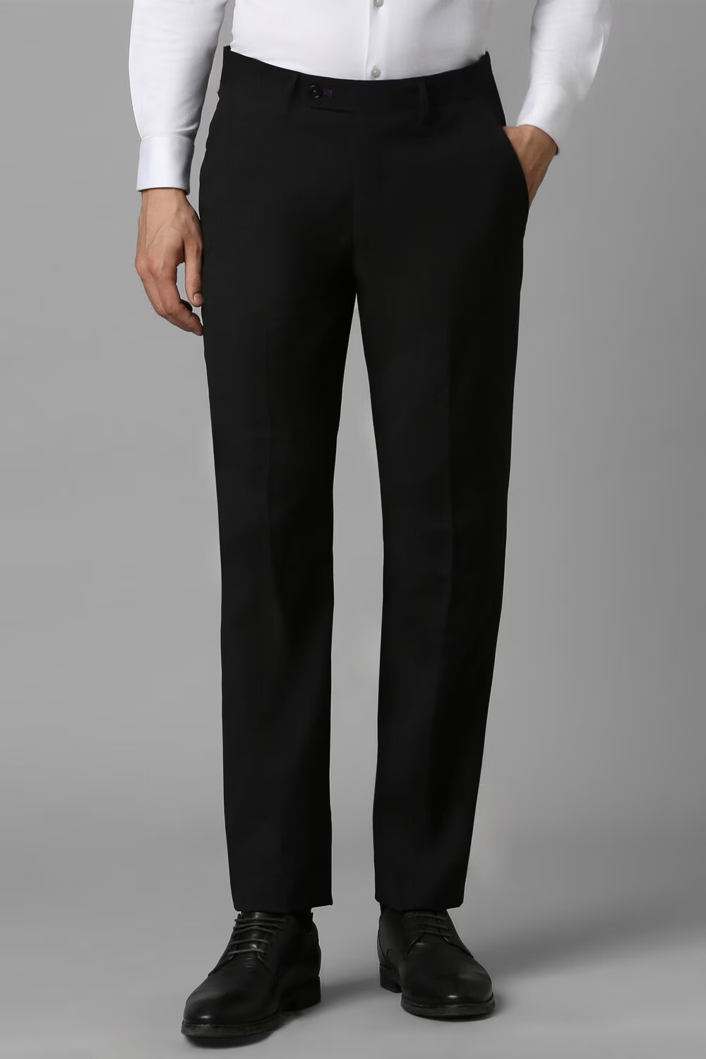 Men Black Slim Fit Solid Flat Front Formal Trousers-Black
